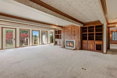 Living - 2552 S Skyline Dr, Springfield, MO 65804 photo 1 of 6