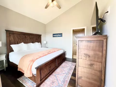 Bedroom - 350 Indian Summer Ln, Branson, MO 65616 photo 7 of 12
