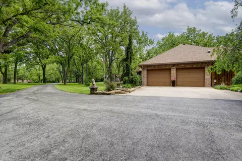 Exterior - 5924 S Farm Road 181, Springfield, MO 65804 photo 2 of 11