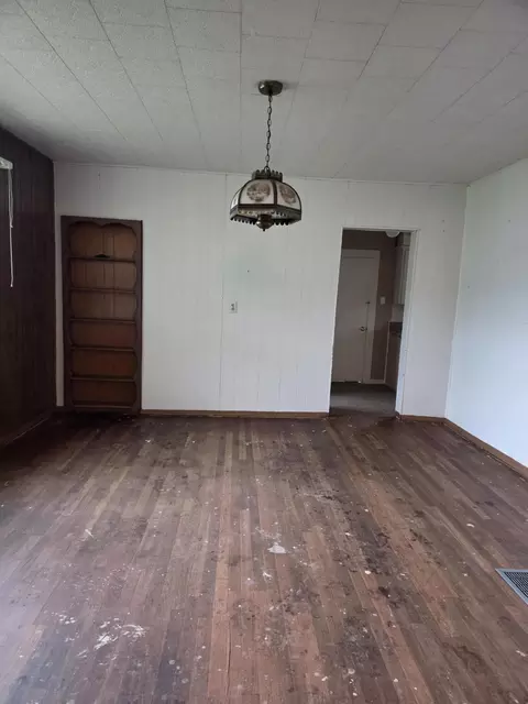 Other - 111 E Forest St, Bolivar, MO 65613 photo 2 of 4