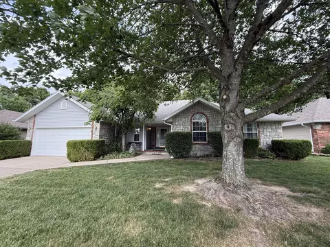 Exterior - 2728 S Jonathan Ave, Springfield, MO 65807 photo 2 of 5