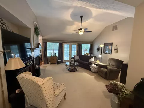 Living - 2728 S Jonathan Ave, Springfield, MO 65807 photo 1 of 3