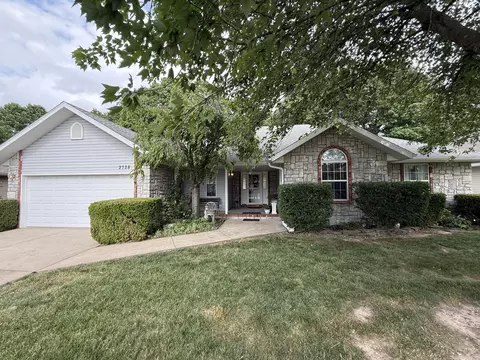 2728 S Jonathan Ave, Springfield, MO 65807