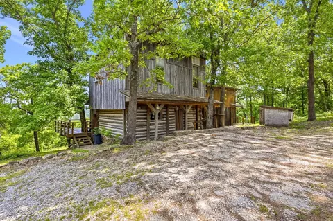 21006 State E Hwy, Eagle Rock, MO 65641