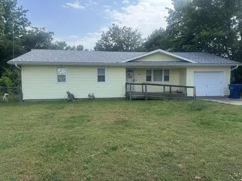 1202 Franklin St, Sarcoxie, MO 64862