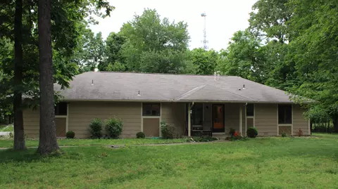 3043 E Southernview Rd, Ozark, MO 65721