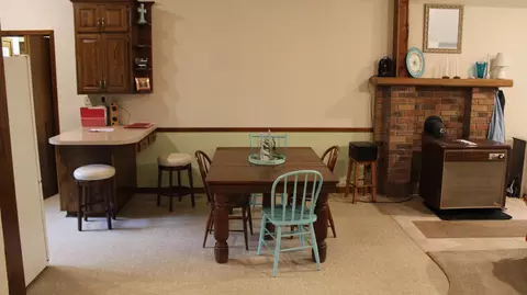 Dining - 3043 E Southernview Rd, Ozark, MO 65721 photo 2 of 2