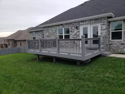 Exterior - 4324 E Kentbrook Dr, Springfield, MO 65802 photo 4 of 8