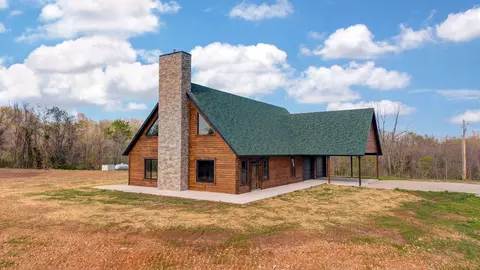 503 Airport Rd, Crane, MO 65633