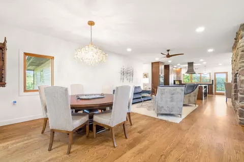 Dining - 244 Thomas Ln, Shell Knob, MO 65747 photo 1 of 4