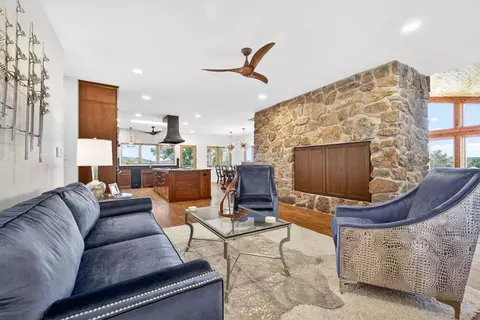 Living - 244 Thomas Ln, Shell Knob, MO 65747 photo 3 of 12