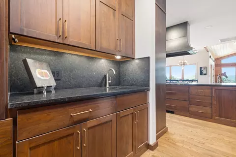 Kitchen - 244 Thomas Ln, Shell Knob, MO 65747 photo 7 of 12
