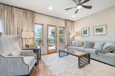 Living - 244 Thomas Ln, Shell Knob, MO 65747 photo 10 of 12