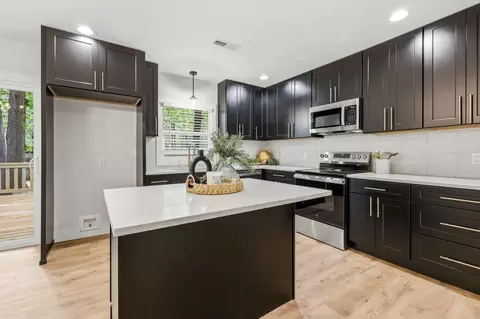 928 S Coach Light Ave, Springfield, MO 65802 photo 11