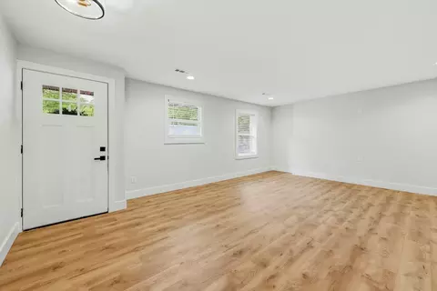 928 S Coach Light Ave, Springfield, MO 65802 photo 4