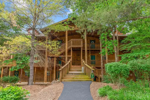 Exterior - 75 Leaning Tree Cir #4, Indian Point, MO 65616 photo 1 of 9