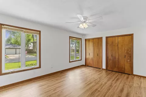Bedroom - 1527 E Hanover St, Springfield, MO 65804 photo 2 of 6