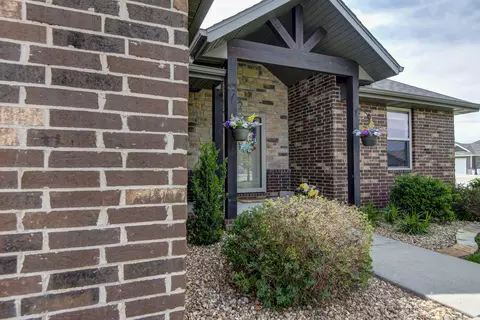 Exterior - 4714 N Venice Ct, Ozark, MO 65721 photo 4 of 10