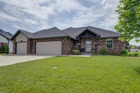 Exterior - 4714 N Venice Ct, Ozark, MO 65721 photo 2 of 10