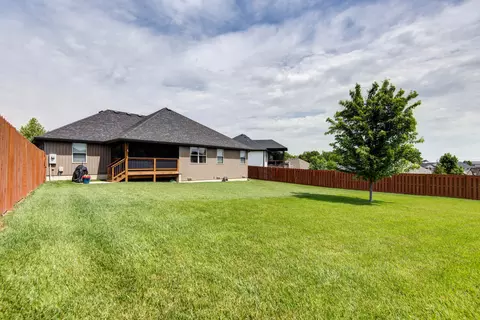 Exterior - 4714 N Venice Ct, Ozark, MO 65721 photo 7 of 10