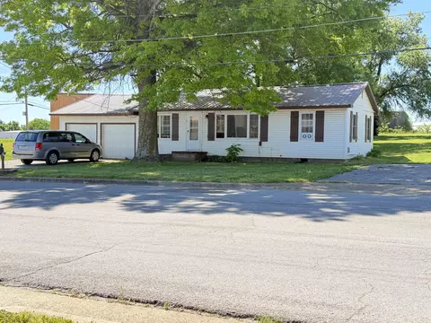 4 Burgoyne Dr, West Plains, MO 65775