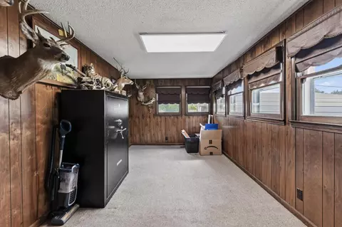 Entry Way - 7614 Apple Rd, Sarcoxie, MO 64862 photo 6 of 7
