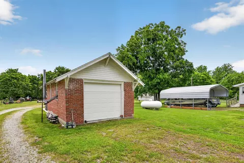 Exterior - 7614 Apple Rd, Sarcoxie, MO 64862 photo 2 of 15