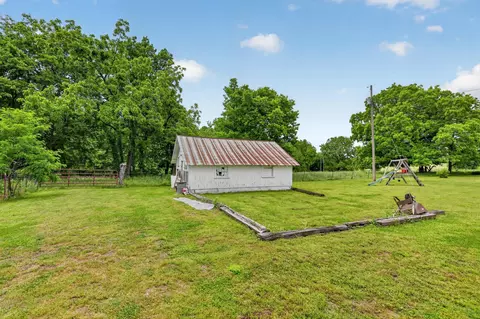 Exterior - 7614 Apple Rd, Sarcoxie, MO 64862 photo 4 of 15