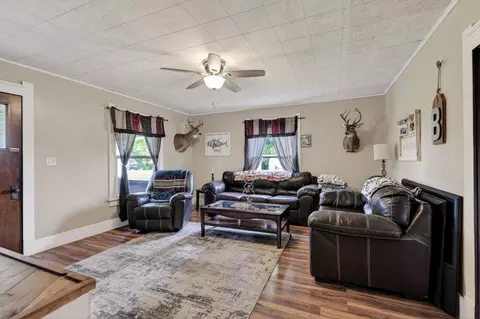 Living - 7614 Apple Rd, Sarcoxie, MO 64862 photo 1 of 5