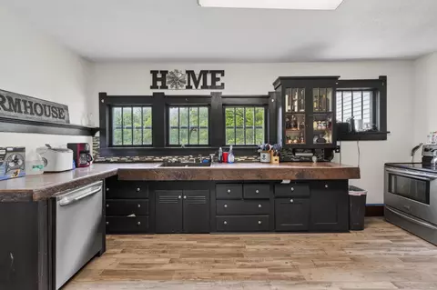 Kitchen - 7614 Apple Rd, Sarcoxie, MO 64862 photo 3 of 3