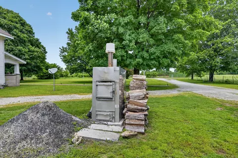 Exterior - 7614 Apple Rd, Sarcoxie, MO 64862 photo 6 of 15