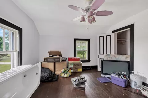 Bedroom - 7614 Apple Rd, Sarcoxie, MO 64862 photo 4 of 13