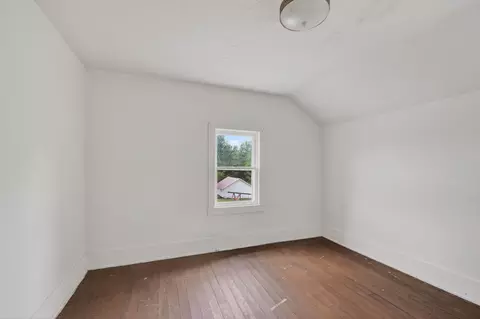 Bedroom - 7614 Apple Rd, Sarcoxie, MO 64862 photo 11 of 13