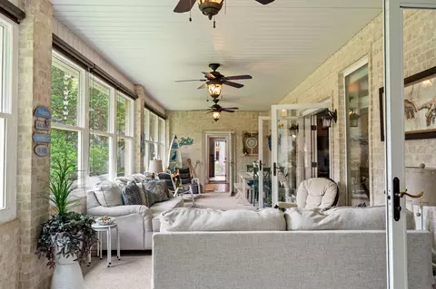 Exterior - 400 Loganberry Rd, Branson, MO 65616 photo 11 of 15
