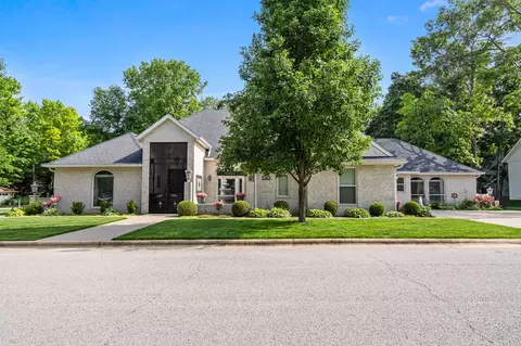 Exterior - 400 Loganberry Rd, Branson, MO 65616 photo 3 of 15