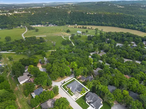 View/Area - 400 Loganberry Rd, Branson, MO 65616 photo 2 of 4