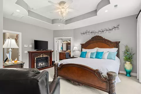 Bedroom - 400 Loganberry Rd, Branson, MO 65616 photo 5 of 8