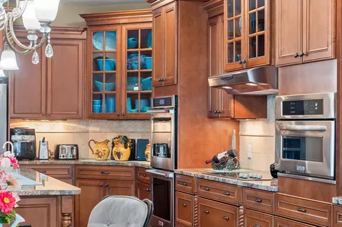 Kitchen - 400 Loganberry Rd, Branson, MO 65616 photo 5 of 7