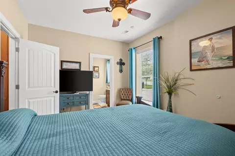 Bedroom - 400 Loganberry Rd, Branson, MO 65616 photo 7 of 8