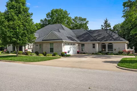 Exterior - 400 Loganberry Rd, Branson, MO 65616 photo 8 of 15