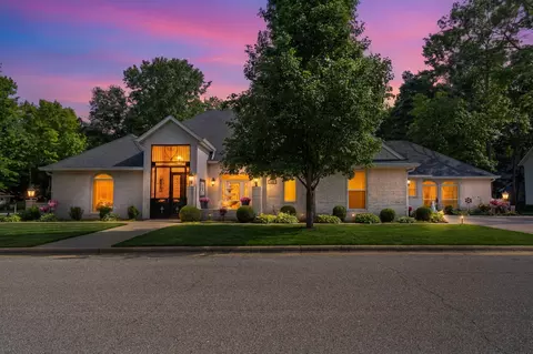 Exterior - 400 Loganberry Rd, Branson, MO 65616 photo 4 of 15