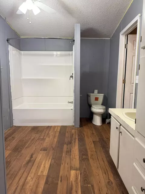 Bath - 3187 State Highway Hh, Goodson, MO 65663 photo 1 of 1