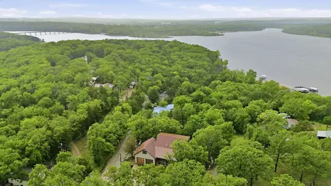 View/Area - 26079 Arrowhead Beach Ln, Hermitage, MO 65668 photo 2 of 4