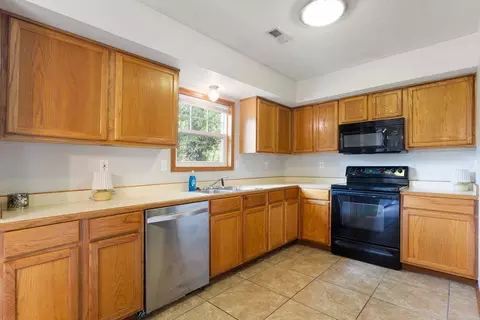 Kitchen - 3129 W Madison St, Springfield, MO 65802 photo 1 of 4