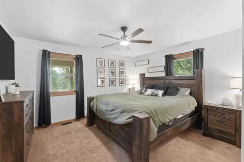 Bedroom - 2719 Beacon Hl, Strafford, MO 65757 photo 1 of 6