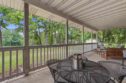 Exterior - 2719 Beacon Hl, Strafford, MO 65757 photo 2 of 8
