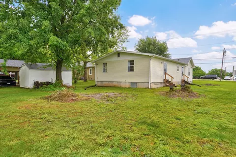 409 S Main St, Nixa, MO 65714 photo 4