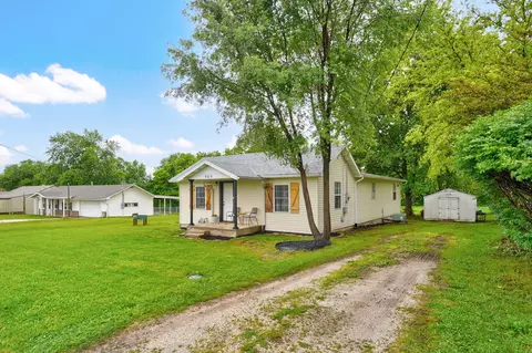 409 S Main St, Nixa, MO 65714 photo 2