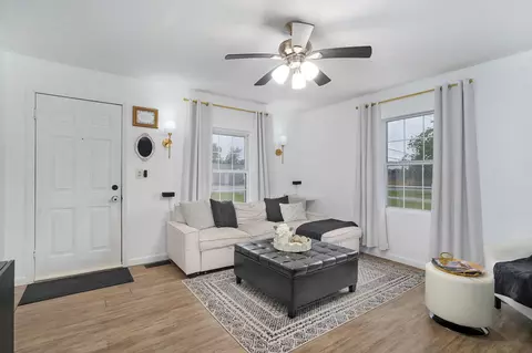 409 S Main St, Nixa, MO 65714 photo 8
