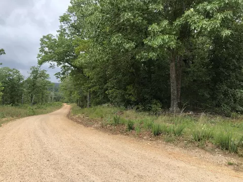 000 Z Hwy, Koshkonong, MO 65692